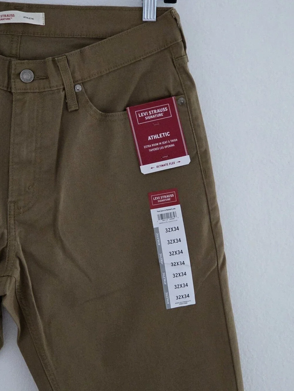 Levi Strauss Signature Men's Khaki Athletic Fit Jeans